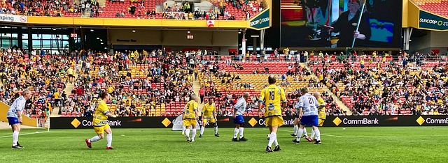 20／21賽季歐冠1／8決賽次回合曼城2-0門興格拉德巴赫 德布勞內京多安先後建功.